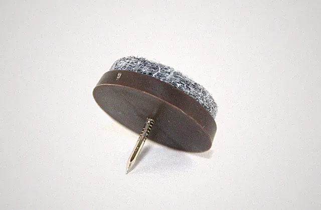 100 x Möbelgleiter mit Nagel 28 mm braun Stuhlgleiter Filzgleiter für Parkett