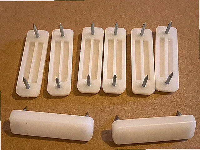 122628 x 8 Ikea Möbelfüße, aufschieben.