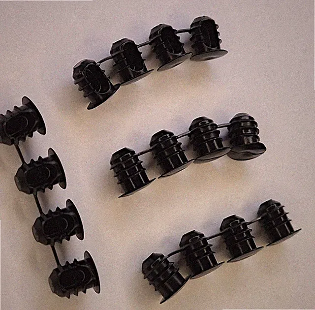 141287 x4 Ikea Lochkappenstopfen, Kunststoff in schwarz. 4 Lot 4
