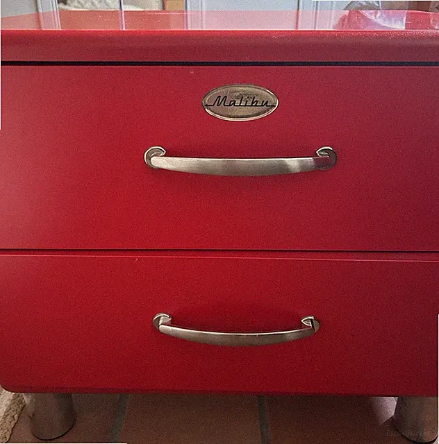 2 Malibu Kommoden (Nachttische) mit je 2 Schubladen