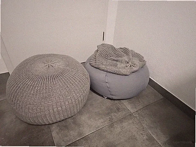 2 Sitzsäcke mit grauem Bezug (Ikea SANDARED)