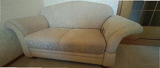2 Sofas im Landhausstil `Neuwertige Sofagruppe