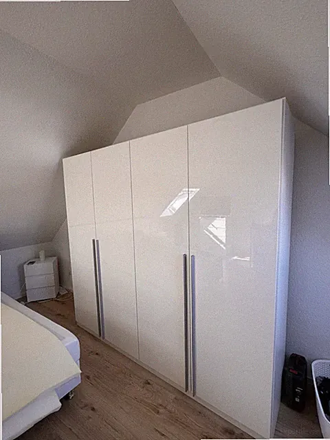 200x200 Cm Kleiderschrank Ganz Neu Von Otto normale verkauft Price 899 Euro