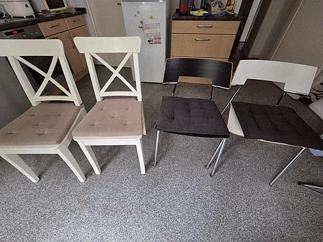 4 Stühle zu verkaufen – IKEA INGOLF + Stahlstühle – Düsseldorf