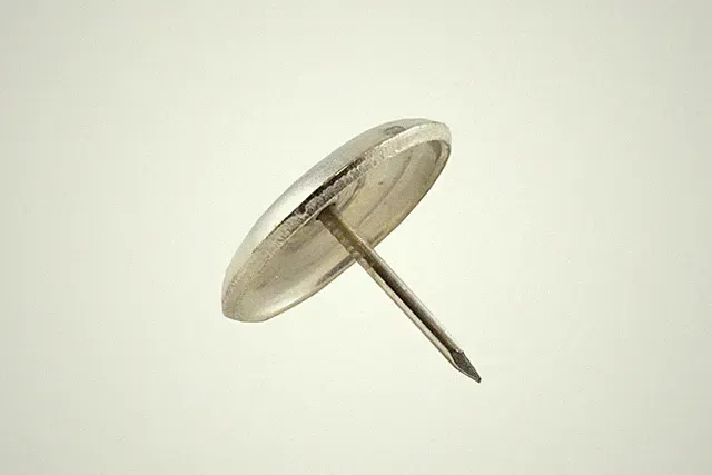 4 x Möbelgleiter Stahl vernickelt 25 mm Metallgleiter mit Nagel Stahlgleiter