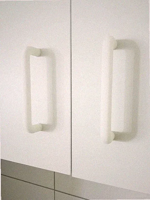 4X Möbelgriffe + 8X Schrauben, Schrankgriff IKEA KNOXHULT kompatibel WEISS WHITE