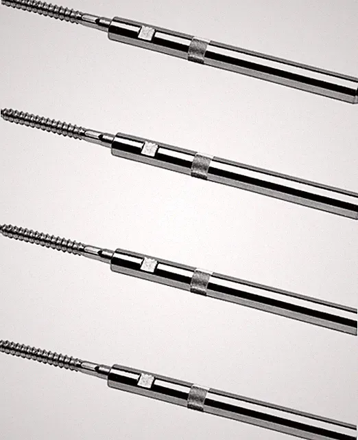 4x Tablarträger unsichtbar Regal 12x120 mm Regal-Träger 85 kg Regalbodenträger