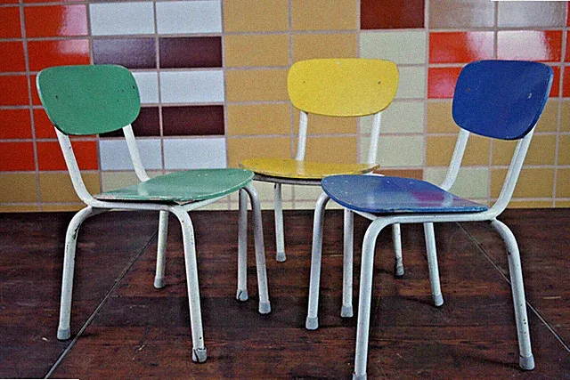 50er Industriedesign Kinderstuhl Vintage Stuhl Retro Stapelstuhl Holz 60er 1/22