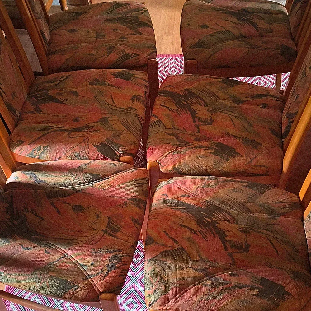 7-tlg. Esszimmer-Set rund braun: Holzesstisch + Stühle, Holz/Gewebe