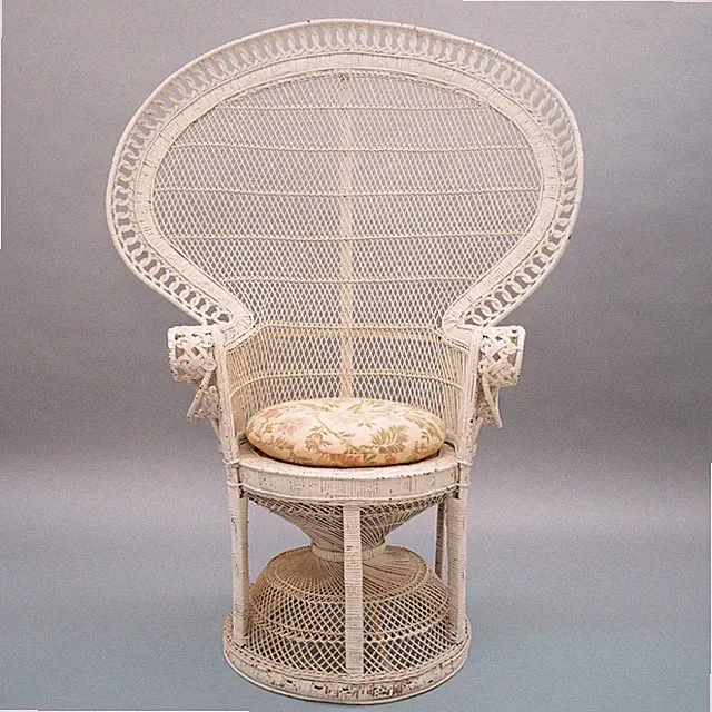 70s Emmanuelle Peacock Chair Korbstuhl weiß Wicker Chair 2.AIO