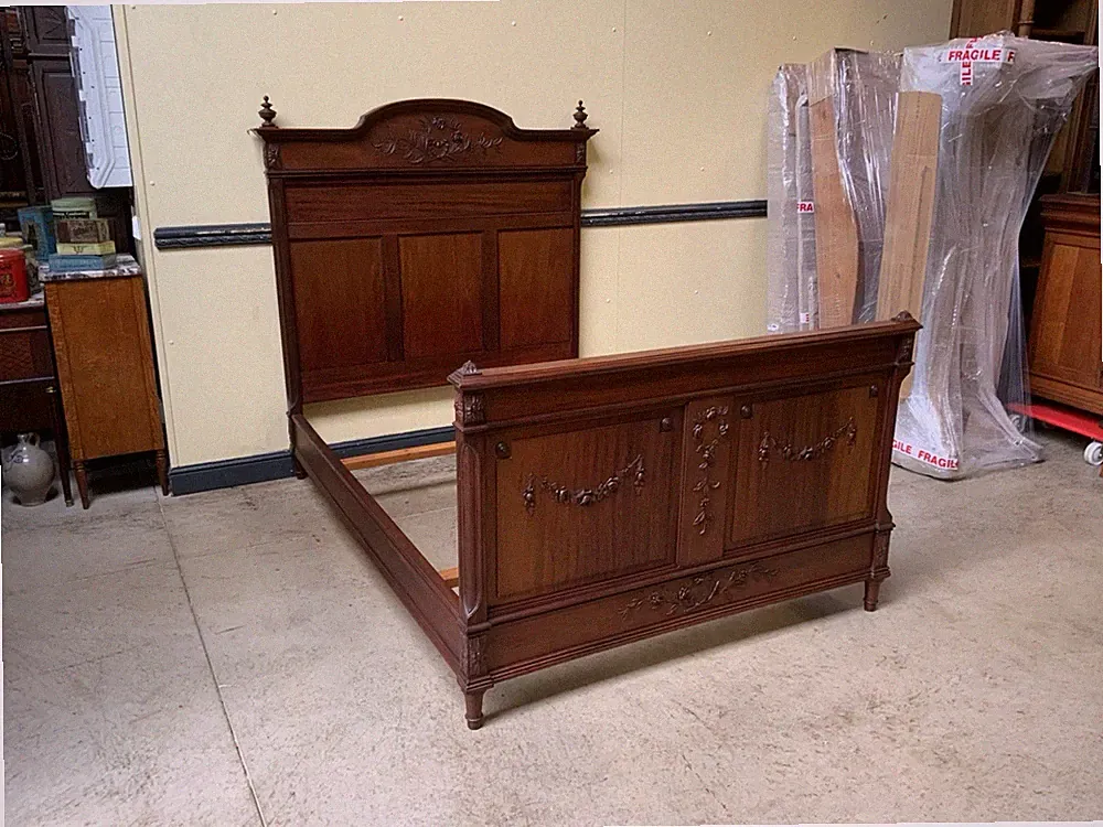 Antik - Prunk Nußbaum Bett - Jugendstil - Lieferung möglich!