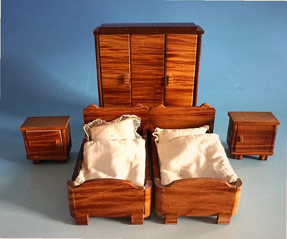 Art Deco Bett
