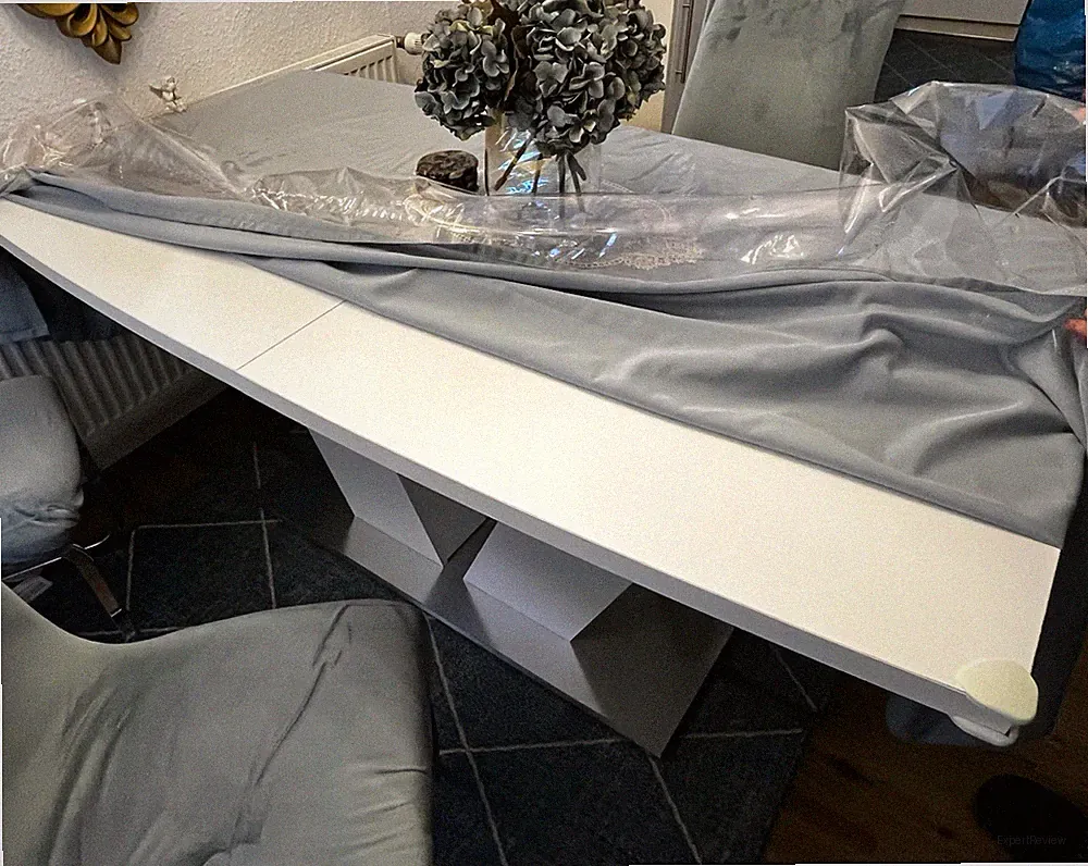 Ausziehbarer Esstisch matt Weiß/Grau 160x90 cm rechteckig modern V-Fuß