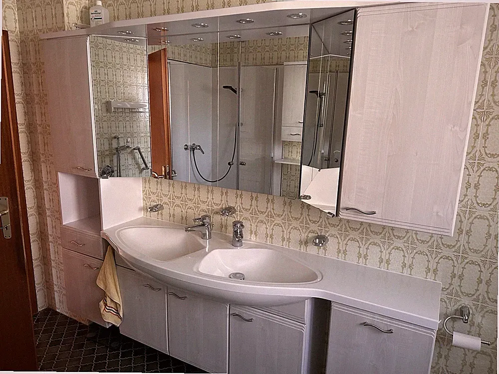 badezimmermöbel set mit waschbecken