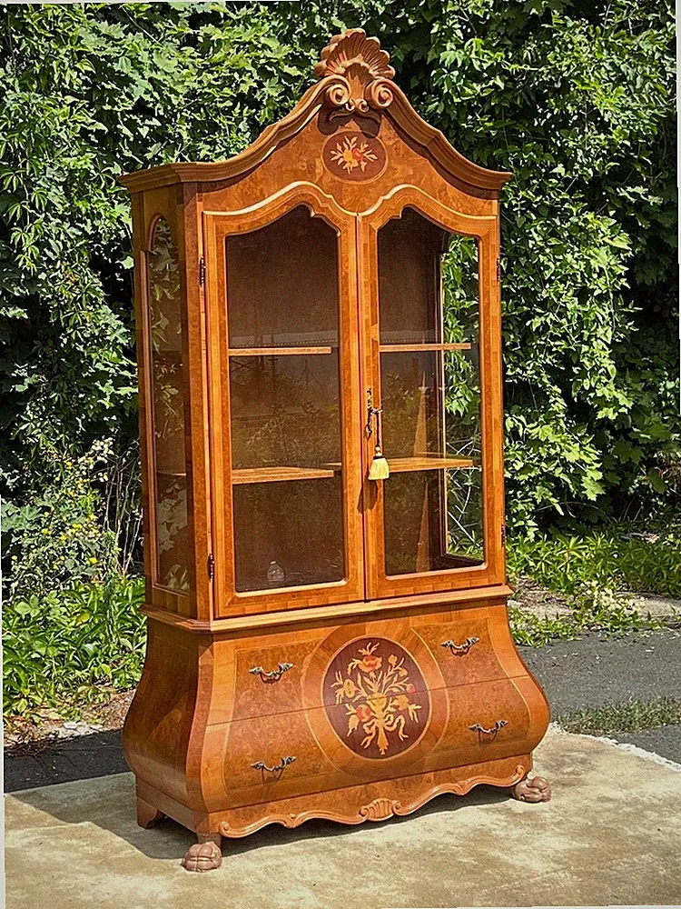 Barock Vitrine Nussbaum STILMÖBEL