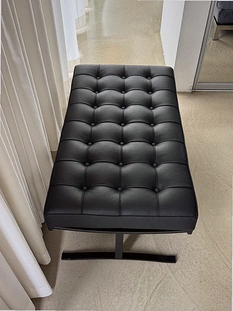 Bauhaus Lederbank Leder Schwarz auf matt schwarzem Edelstahl 100 x 54 x 41 cm