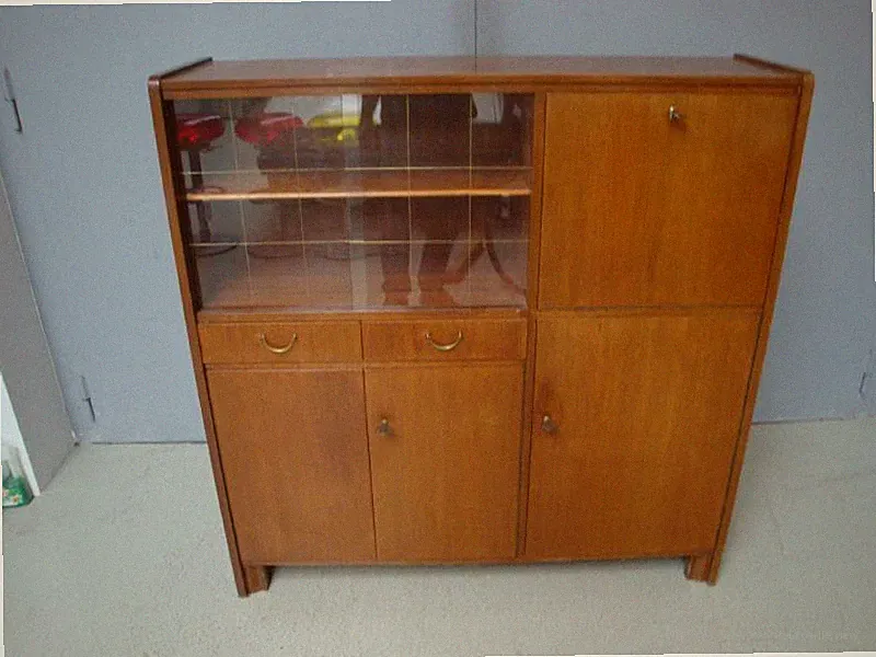 Beistell Mehrzweck Möbel Vitrine Fa. Leicht Schwäbisch Gmünd 60er (0119-089)