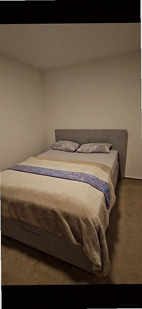 Bett mit Matratze 140x200 mit Stauraum Bettkasten . In guter Zustand
