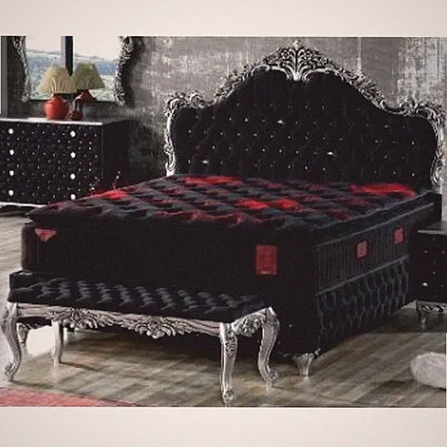 Casa Padrino Barock Doppelbett mit Matratze Schwarz / Silber 160 x 200 cm