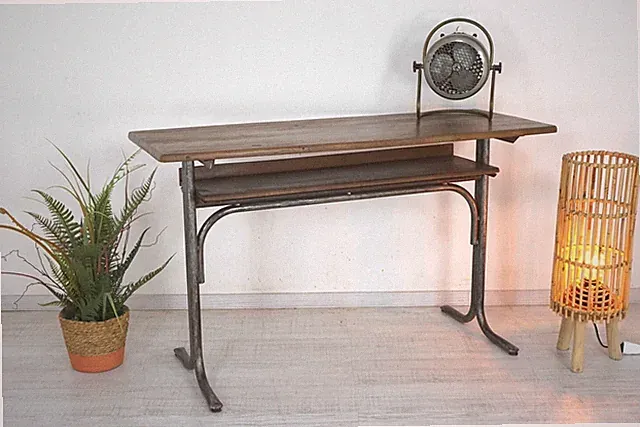 cooler alter restaurierter Schultisch Vintage Industrie Loftmöbel Arbeitstisch