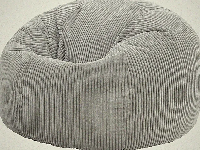 Der große Kingston Jumbo Sitzsack in Dawn Gray – bequem für Erwachsene Kinder