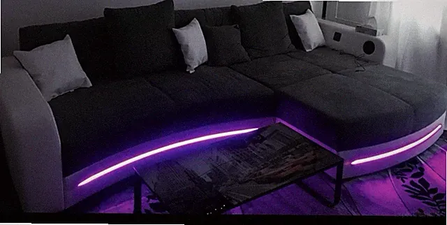 Ecksofa Laredo L-Forminklusive RGB-LED-Beleuchtung und Bluetooth-Soundsystem