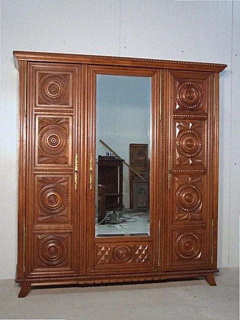 EF 1609 Kleiderschrank Massiv Eiche mit Spiegel 3-türig Bretagne um 1950 Schrank