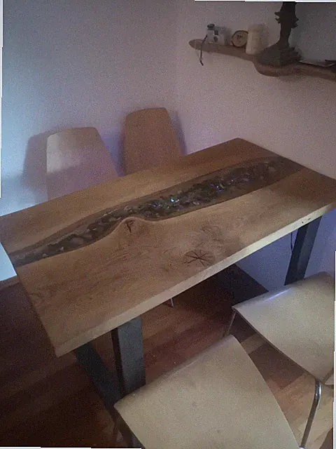 Eiche Tisch Hand Gefertigt, Unikat LED Beleuchtung.Stühle auf VB