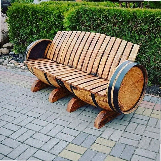 Eichen Holz Sitzbank mit Lehne aus Weinfass Terrasse Garten Balkon Fassmöbel