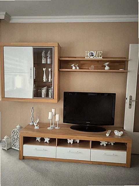 Ein Ganzes Wohnzimmer, Sideboard, TV Bank, Vitrine, Tisch... Sehr gepflegt
