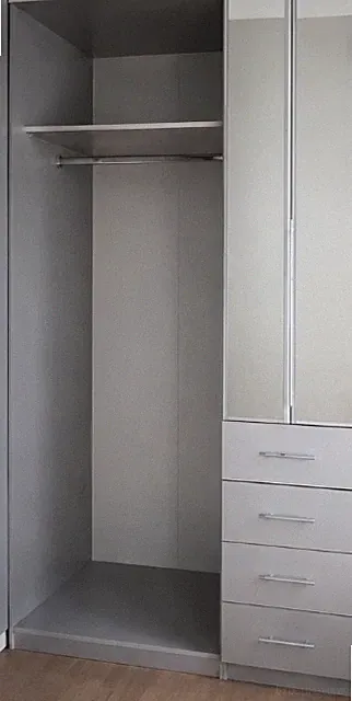 Einbaukleiderschrank Grau verspiegelt 75x215x250cm 2 Türen 3 Böden 3 Schubl.