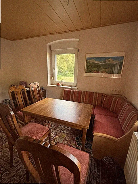 Essgruppe 8-tlg. Eckbank, rechteckiger Holztisch, 6 Stühle, rot/braun