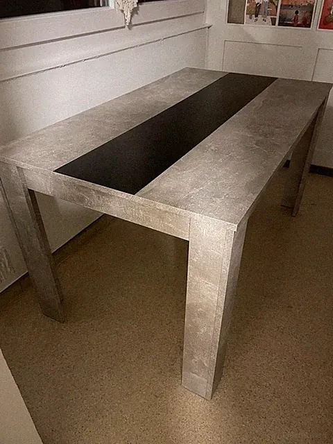 Esstisch/ Schreibtisch