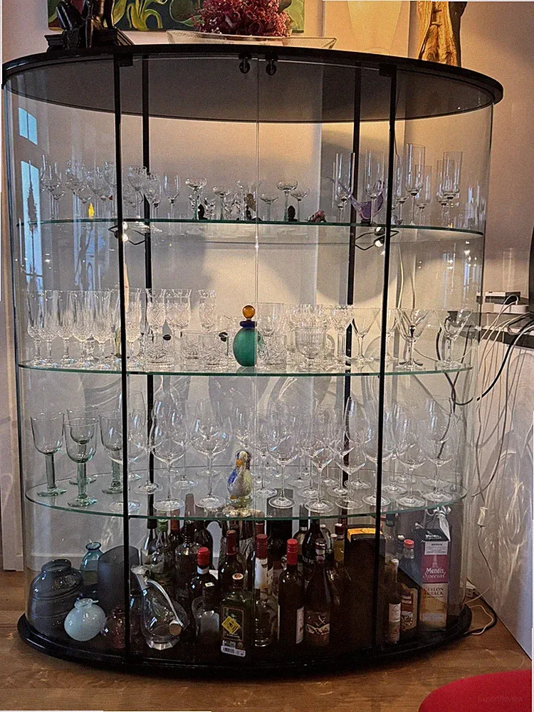 Exklusive Design Glasvitrine oval 140cm – Beleuchtet, gebogenes Glas (NP 3.500)