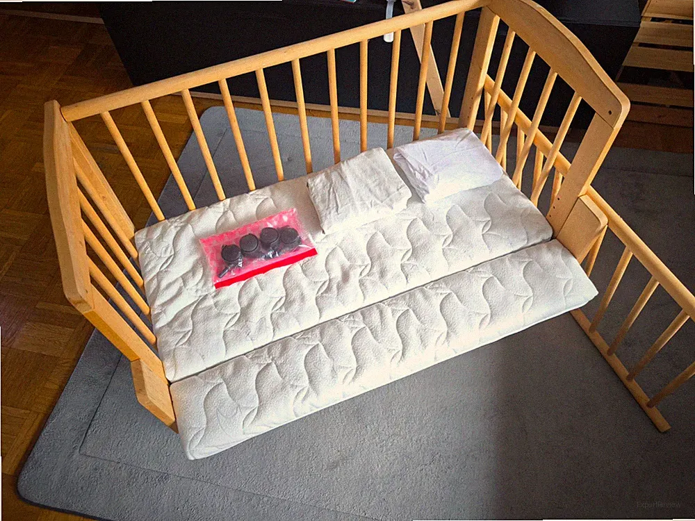 FabiMax Babybett Holz Natur rechteckig, Matratze inkl. & Lattenrost