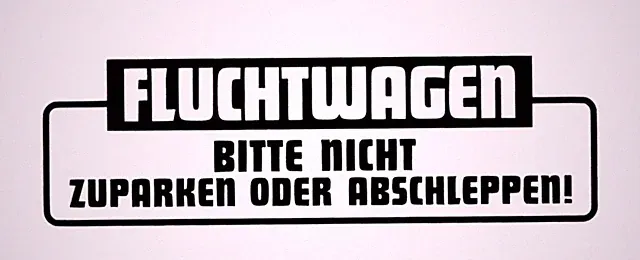 Fluchtwagen Aufkleber Auto Fenster Wand Möbel Deko