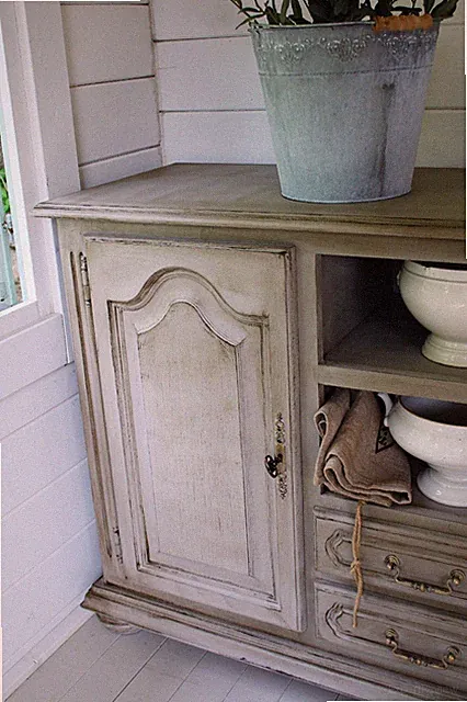 "FRANZÖSISCH PROVENZIAL BEMALT" GRAUER SCHRANK/NACHTSCHRANK/RUSTIKALER LANDHAUSSTIL