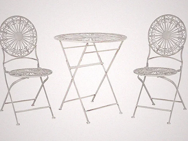 Garten Bistro Set Tisch mit 2 Stühlen zusammenklappbar Metall verwittert Effekt