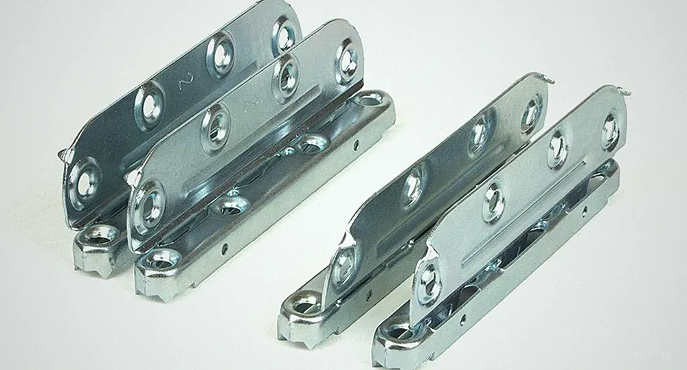 Gedotec Bettbeschlag Bettverbinder Möbelverbinder Höhe 130 mm Einhänge-Verbinder
