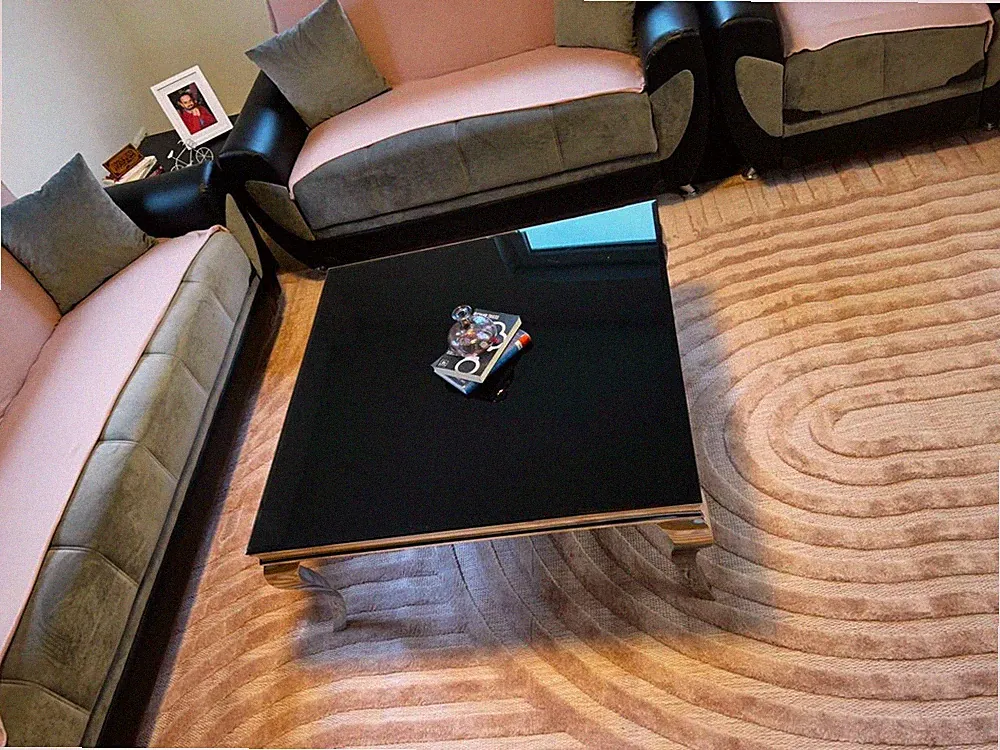 Glascouchtisch Orient schwarz lackiert B/H/T: ca. 100x45x100 cm 150 €