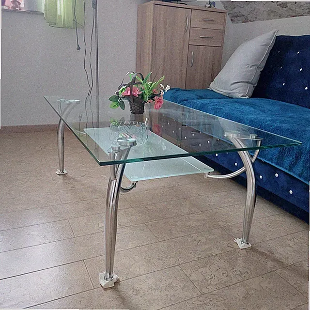 Glastisch Silberfarbenen Beinen L.120CMB.70CM H.45cm VB.150€ Selbst Abholen .