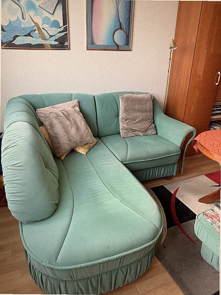 Grünes Samt Sofa 2-teilig 120x120x48 cm für 4 Personen inkl. Kissen