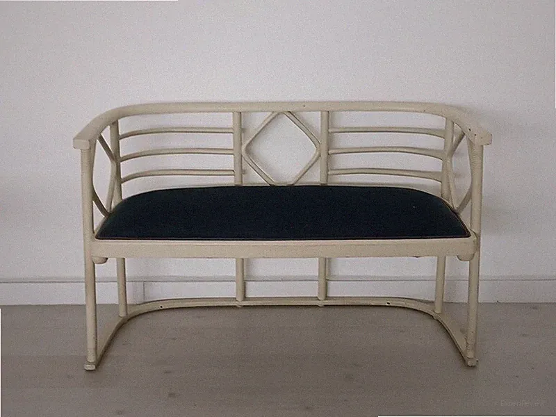 H61194-Shabby Chic-Fledermausstil-Sitzbank--Hoffmann-Bank-Bugholz-Sitzmöbel-Bank