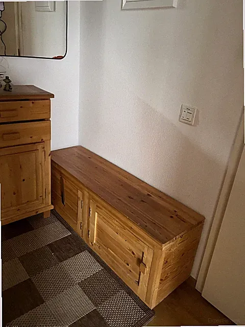 Handgefertigte Massivholz-Truhe / Sitzbank - UNIKAT