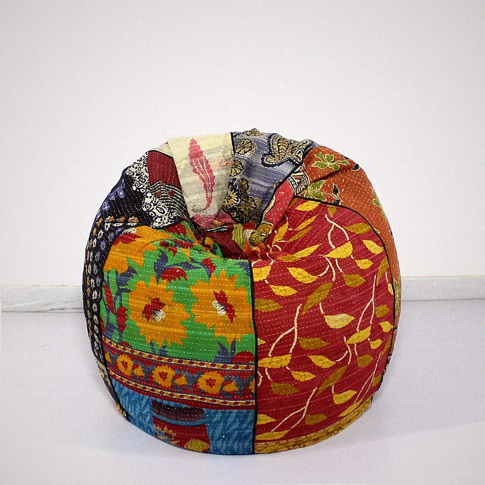 Handgefertigter bestickter Baumwoll-Sitzsack Kantha Hippie Bohemian Kindermöbel