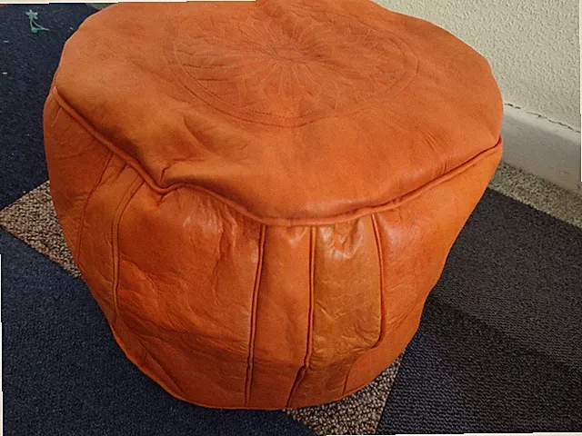 Handgefertigter Marokkanischer Orange Pouf Echtleder Poufe Pouf Fußbank Neu