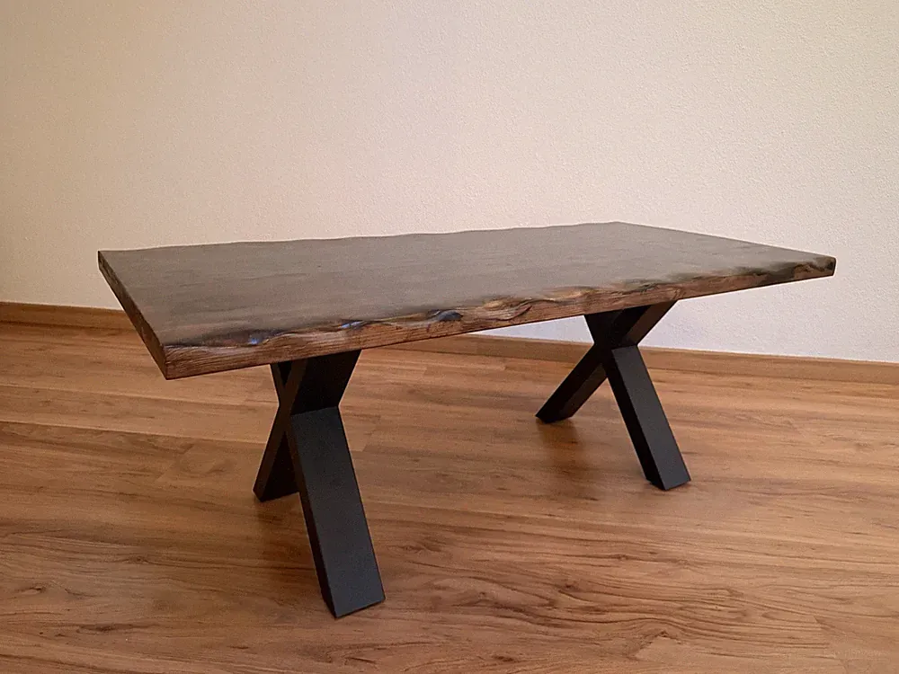 Handgefertigter Massivholz Couchtisch 110x60 cm | Naturkante | Industrial Design