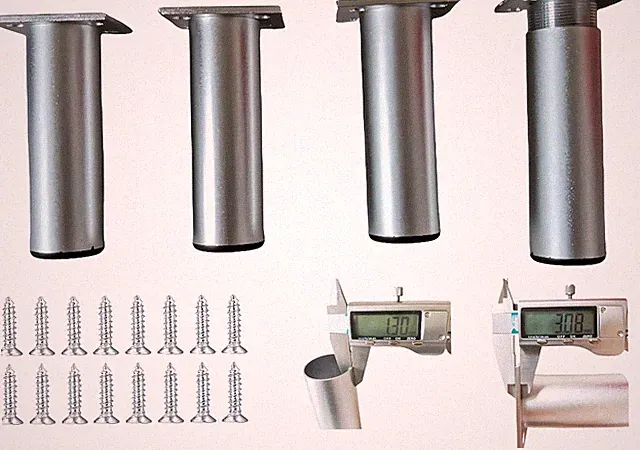 Höhenverstellbare Aluminiumfüße für Couchtische, Regale - Stabil und robust