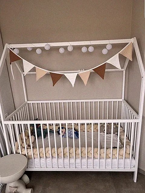 Holz Baby Hausbett Weiß inklusive Matratze