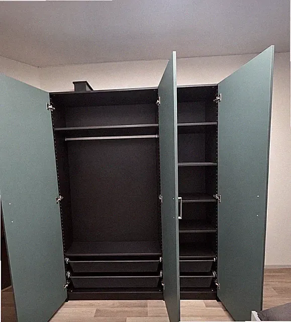 Ikea Kleiderschrank / Schrank mit viel Stauraum